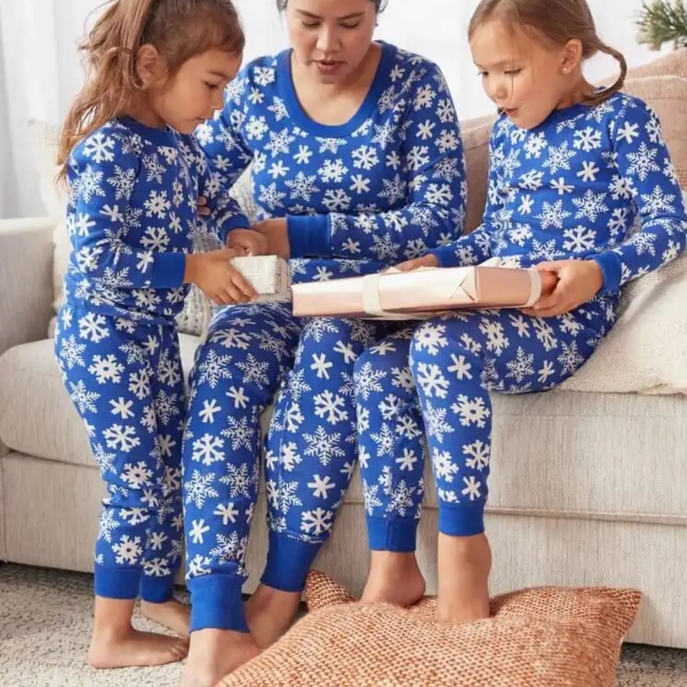 Hanna Andersson blue white let it snow long John winter pajamas women’s sm/med